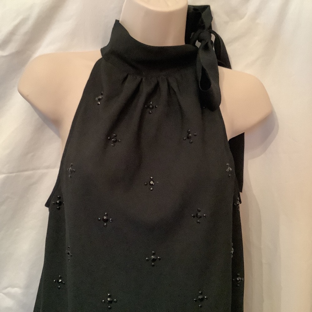New York & Co. Black cold shoulder tank blouse‎ with tie